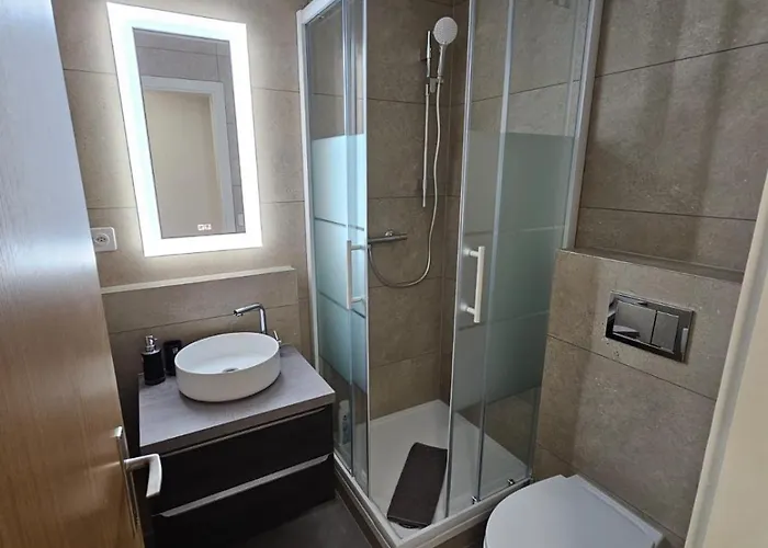 Peak - Aare Jungfrau Ag *